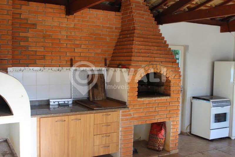 Casa em Condomínio com 2 suítes no Ville Chamonix