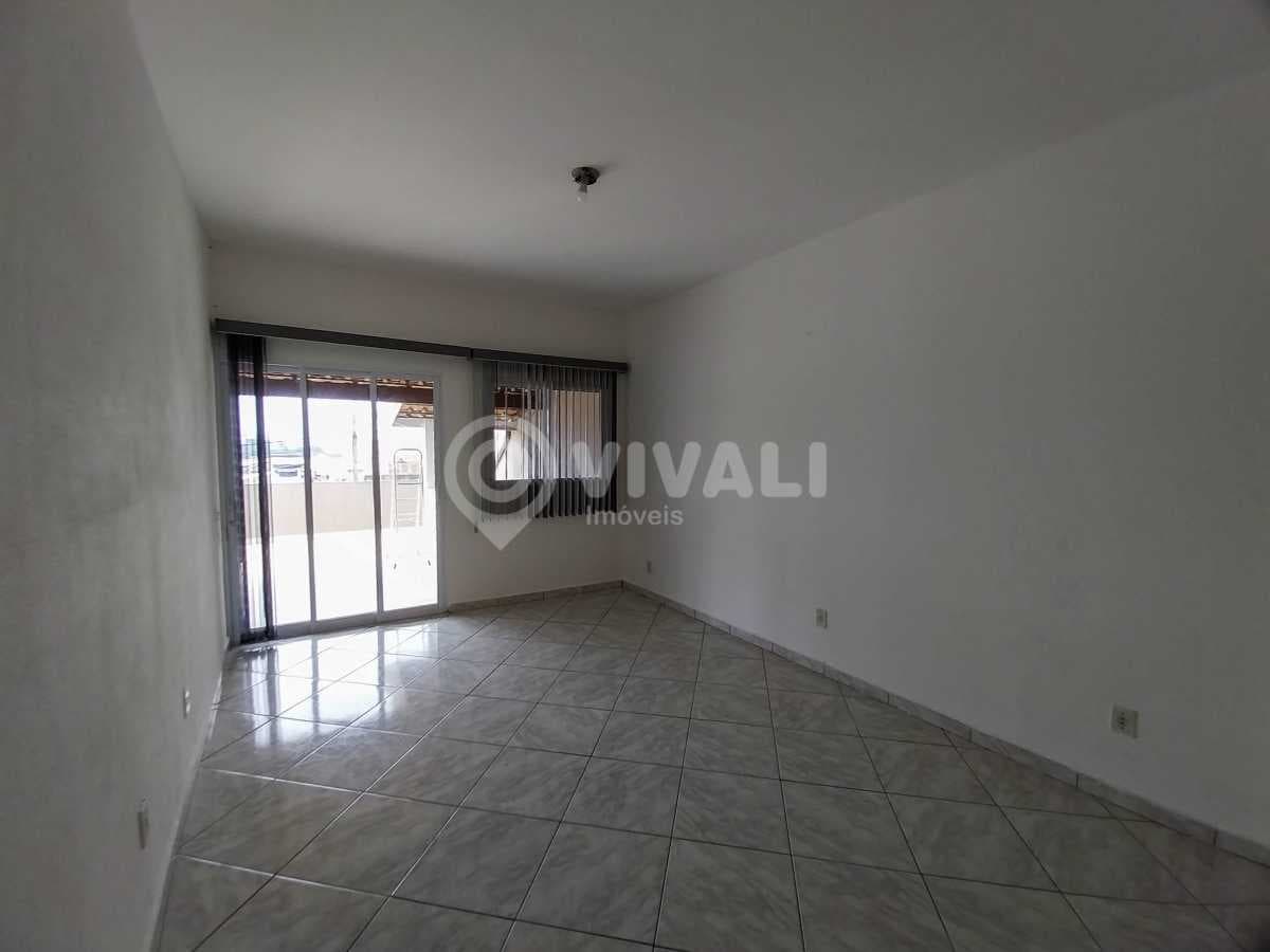 Casa de rua com 1 suíte no Loteamento Itatiba Park