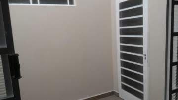 Casa de rua com 1 suíte no Jardim Santo Antônio — foto 2