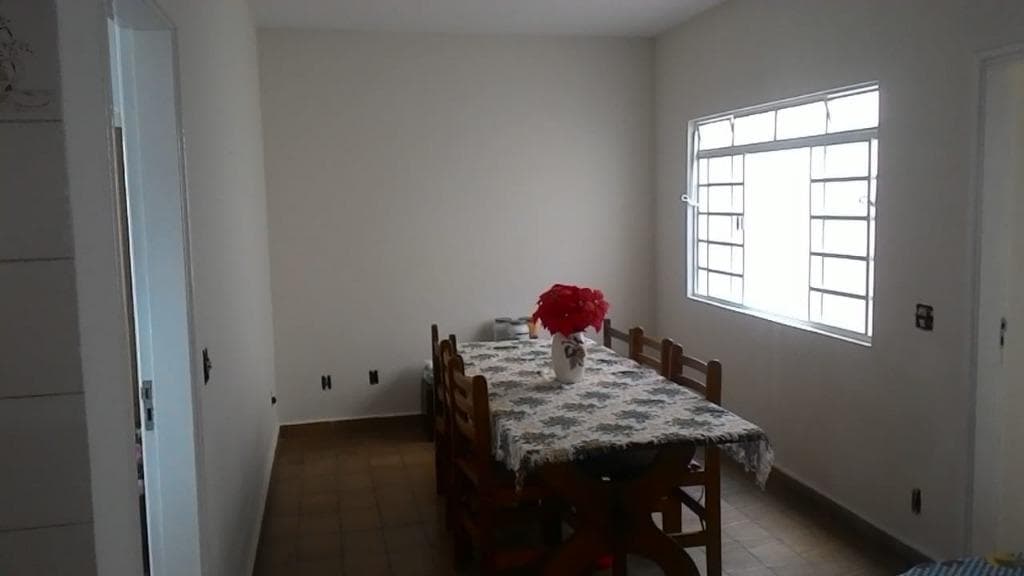 Casa de rua com 1 suíte no Jardim Santo Antônio — foto 3