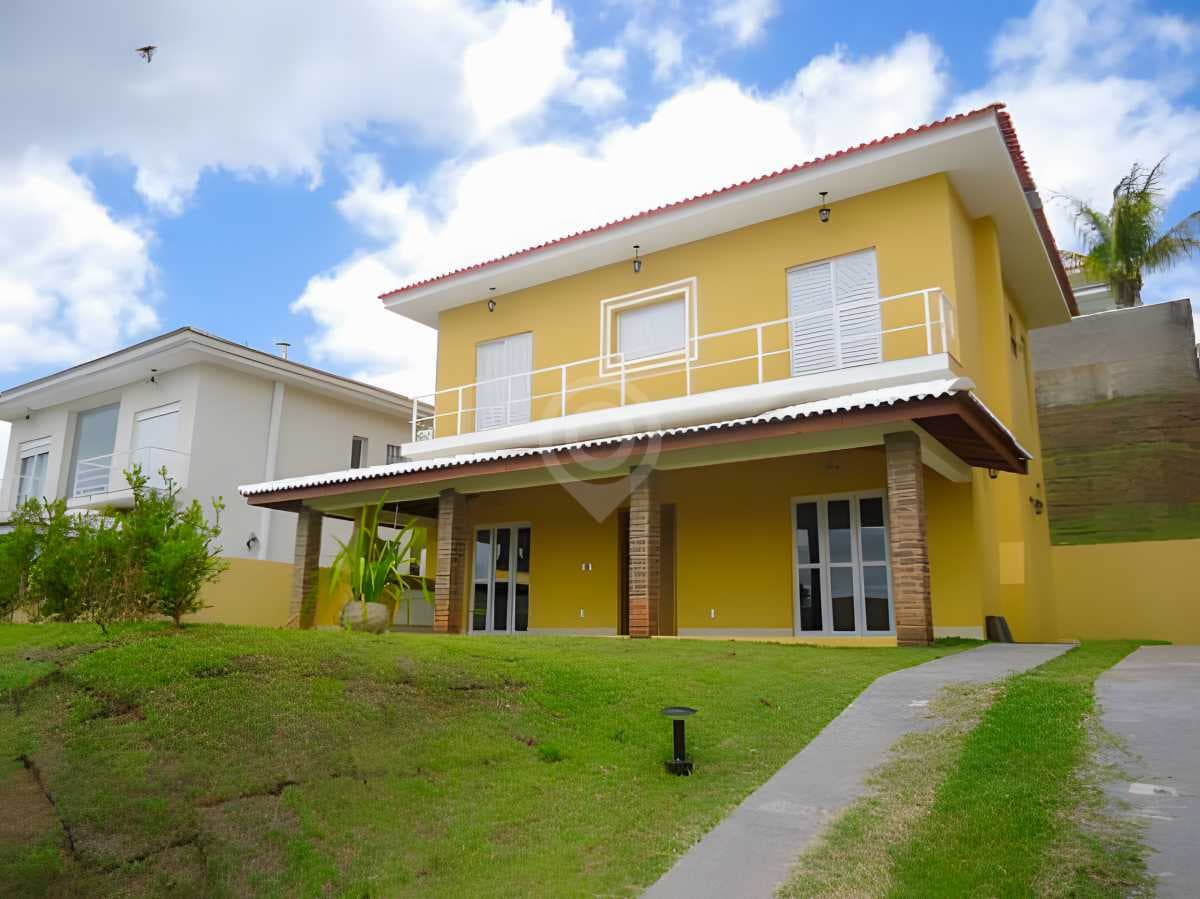 Casa em Condomínio com 2 suítes no Residencial Villaggio Paradiso