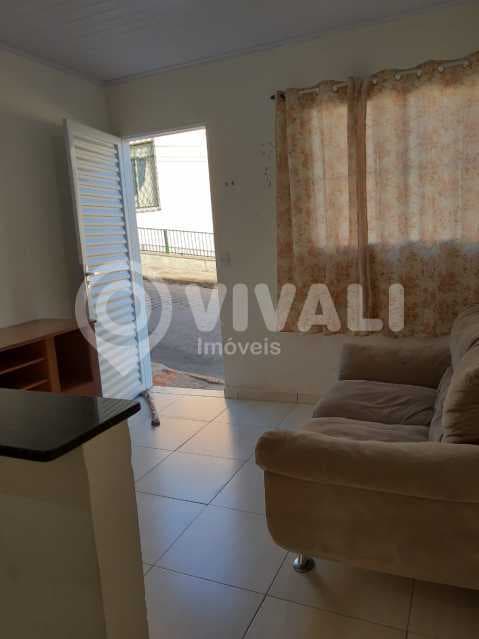 Casa de rua com 2 quartos no Vila Capelletto
