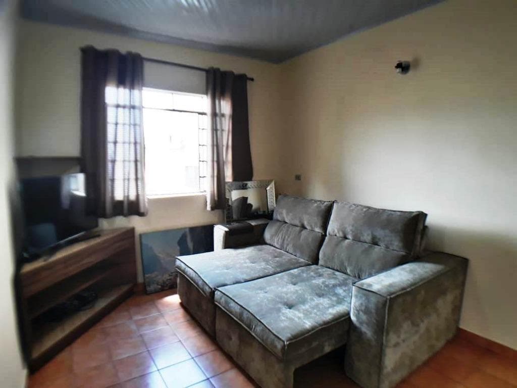 Casa de rua com 3 quartos no Centro
