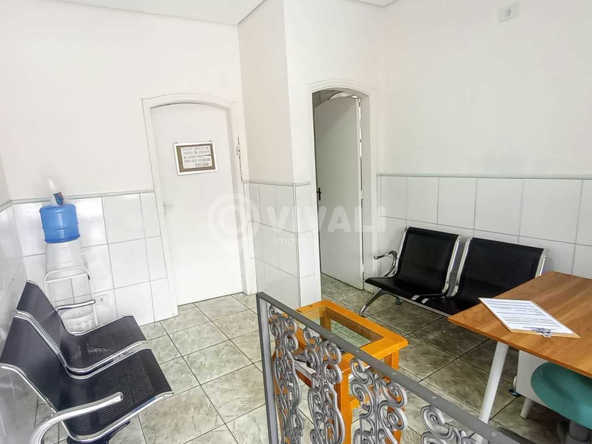 Sala no Centro