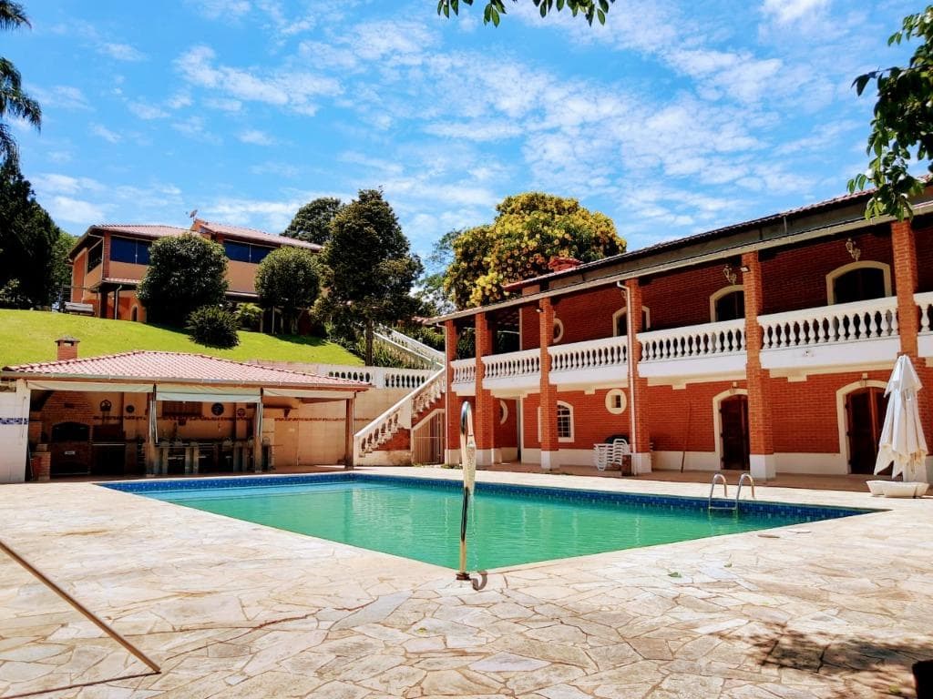 Casa em Condomínio com 5 suítes no Condomínio Itaembu