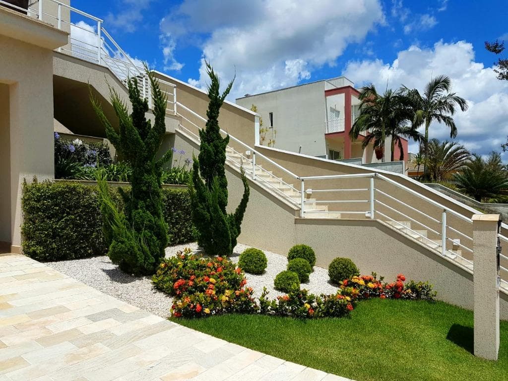 Casa em Condomínio com 3 suítes no Residencial Villaggio Paradiso