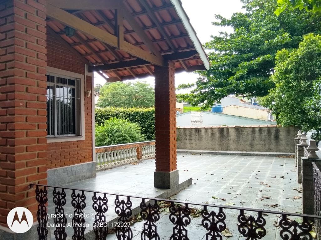 Casa de rua com 1 suíte no Bairro do Engenho