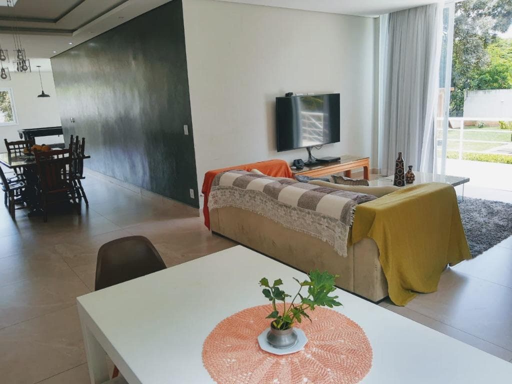 Casa em Condomínio com 4 suítes no Condominio Village Das Palmeiras — foto 2