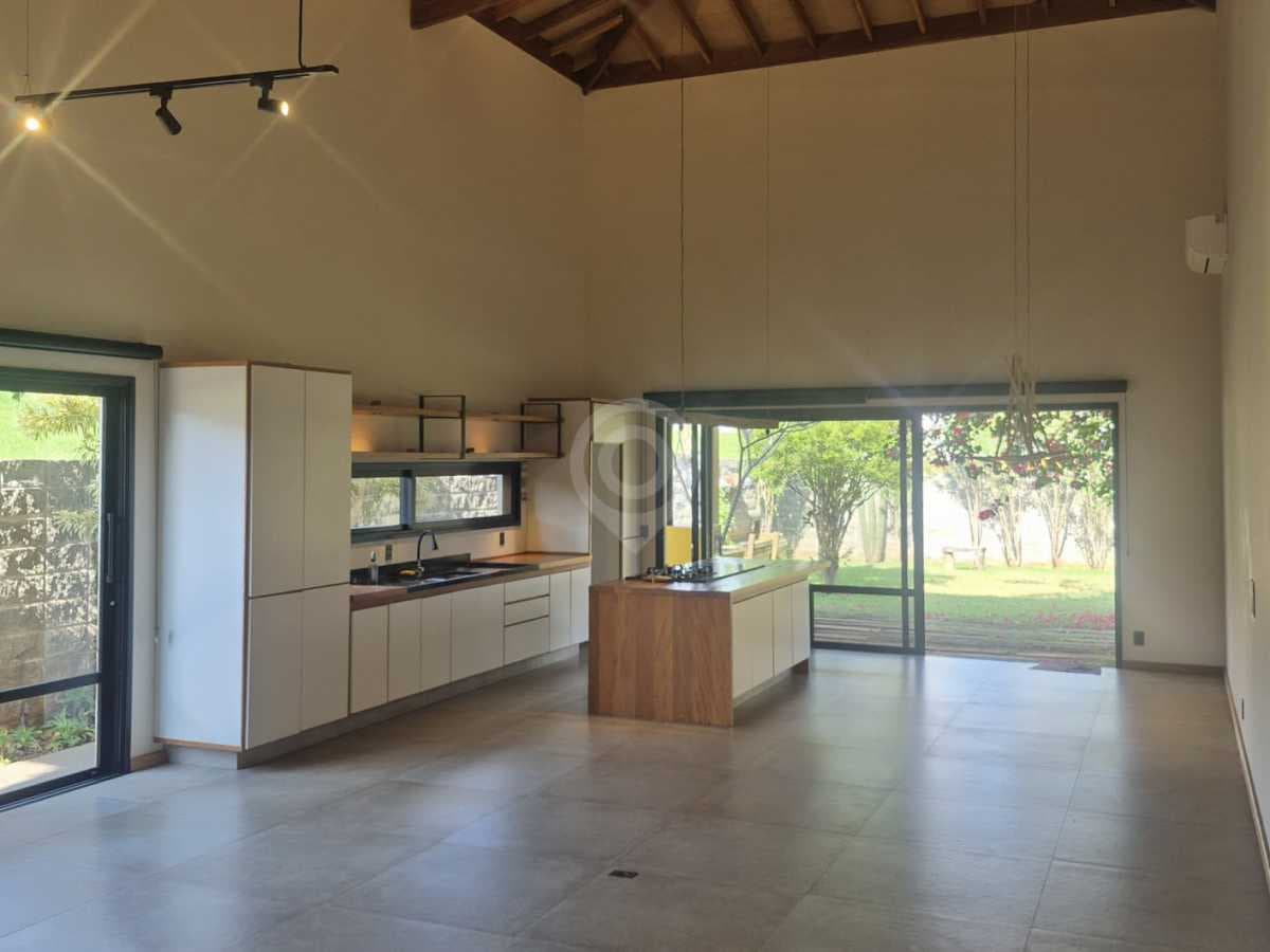 Casa em Condomínio com 2 suítes no Residencial Sete Lagos — foto 3