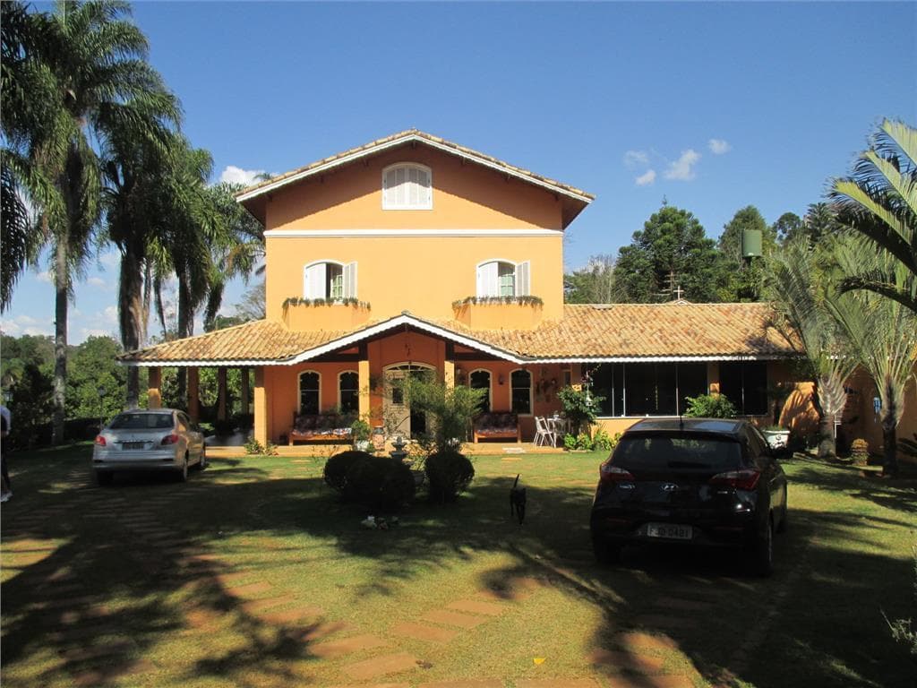 Chácara com 4 suítes no Residencial Moenda