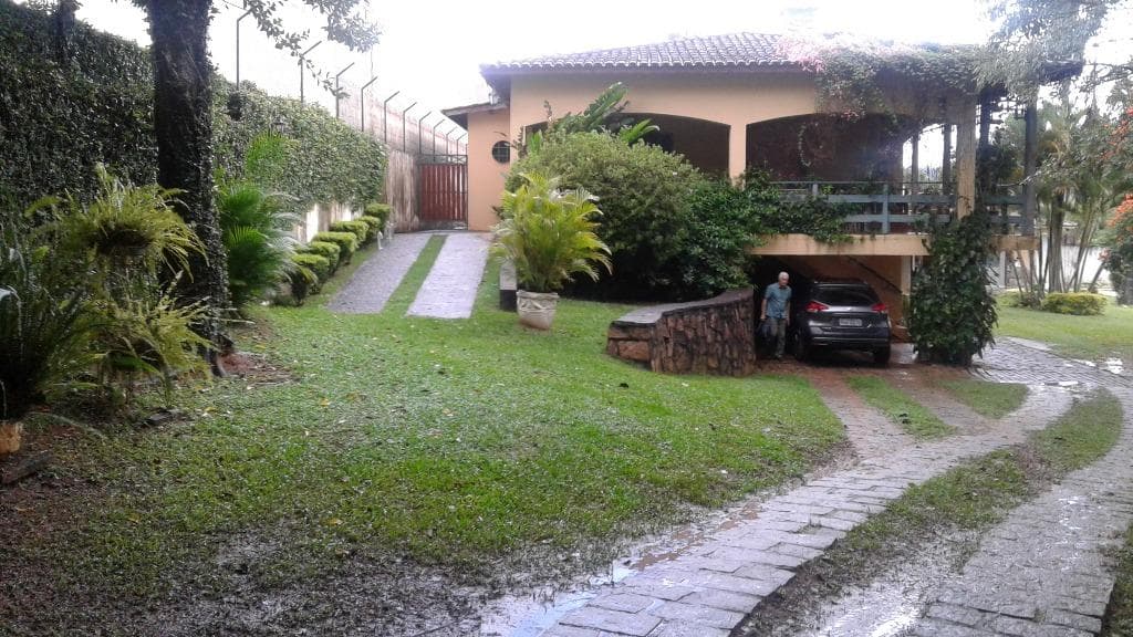 Chácara com 4 quartos no Jardim Flaiban