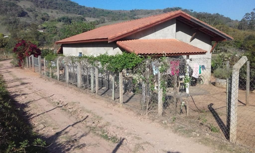 Chácara com 3 quartos no Zona Rural — foto 2