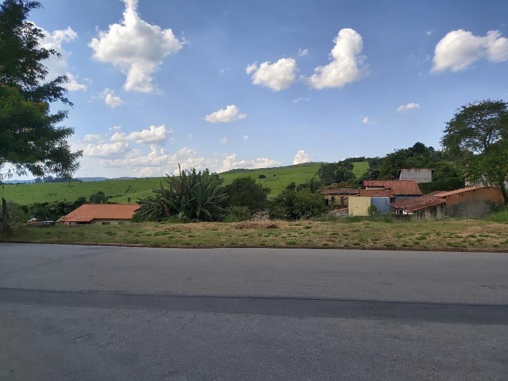 Terreno no Jardim Leonor