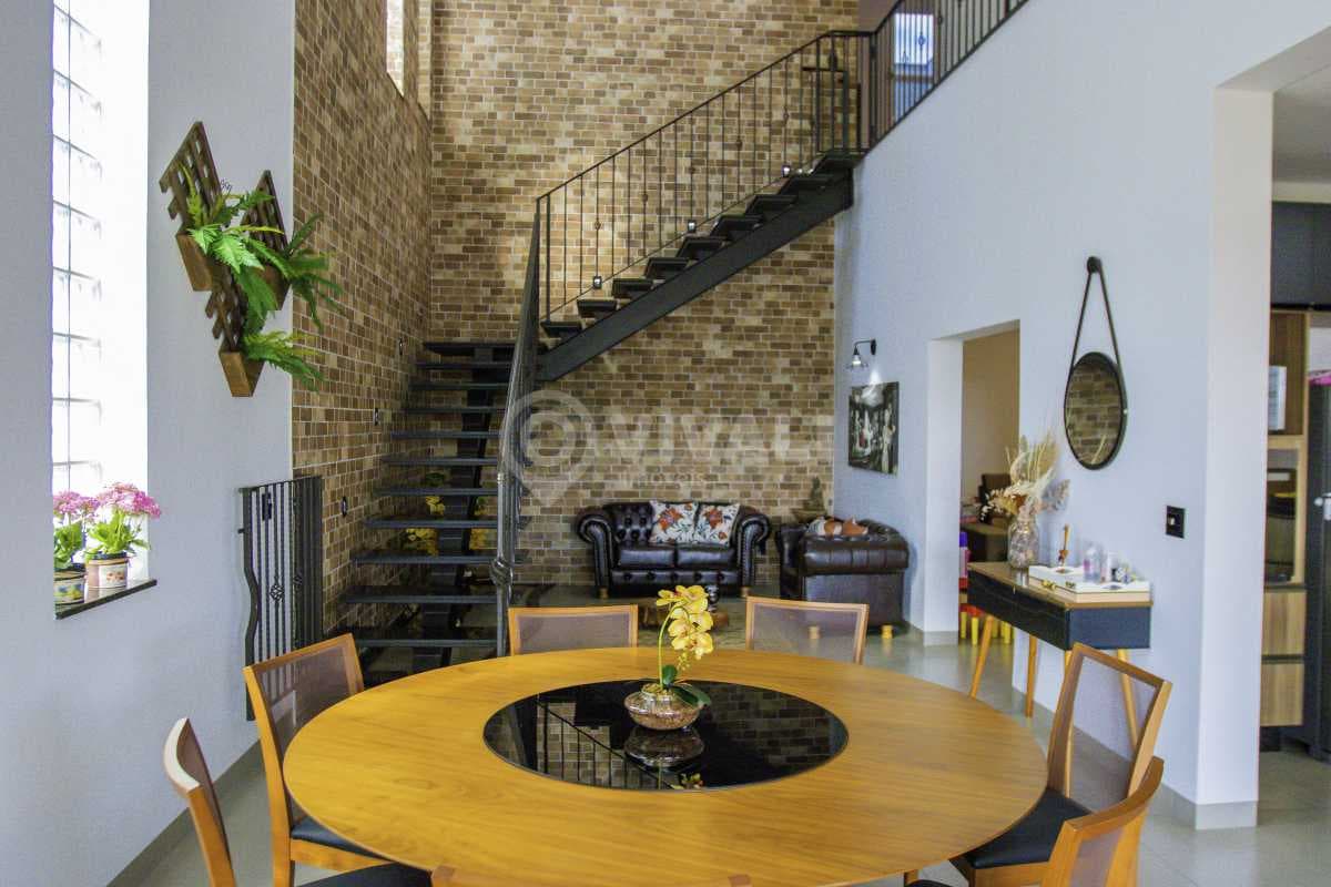 Casa em Condomínio com 3 suítes no Reserva Santa Rosa — foto 3