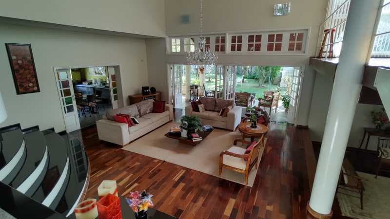 Casa de rua com 2 suítes no Jardim Alto de Santa Cruz