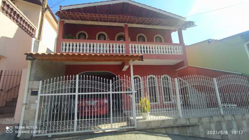 Casa de rua com 1 suíte no Novo Cruzeiro