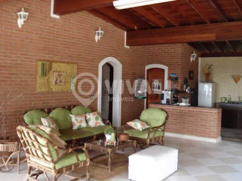 Casa em Condomínio com 3 suítes no Condomínio Itaembu