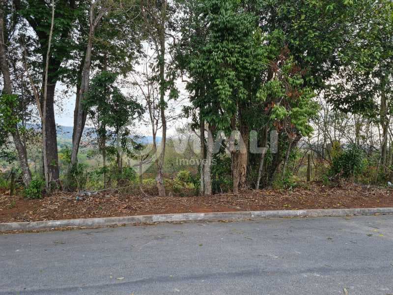 Terreno no Loteamento Vila Real