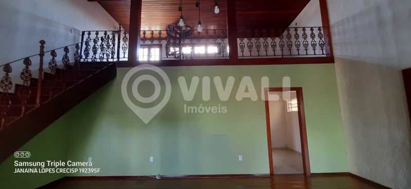 Casa de rua com 1 suíte no Jardim Belém