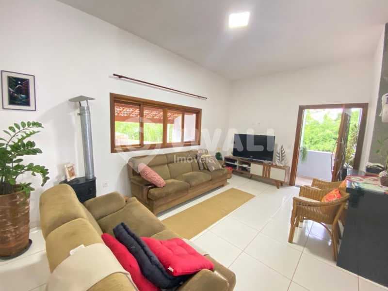 Casa em Condomínio com 1 suíte no Condomínio Jardim das Paineiras — foto 2