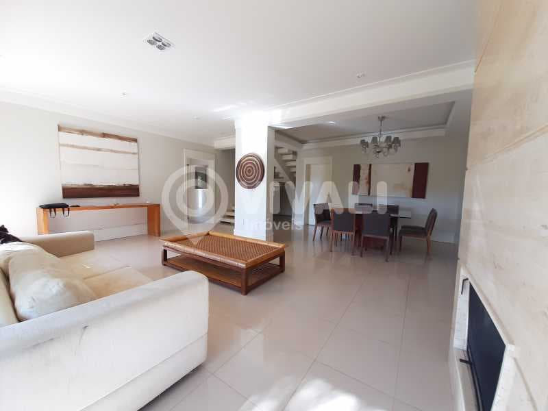 Casa em Condomínio com 2 suítes no Ville Chamonix