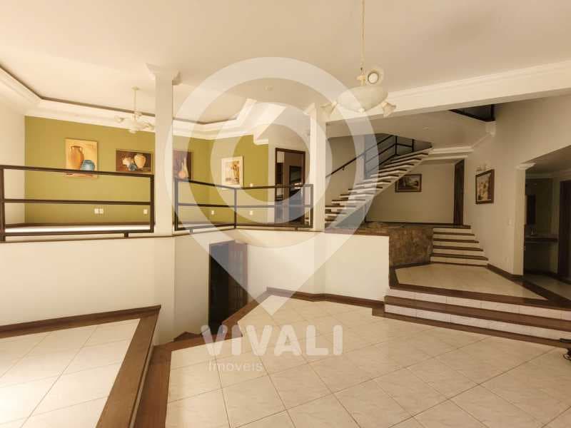 Casa de rua com 3 suítes no Vila Cruzeiro