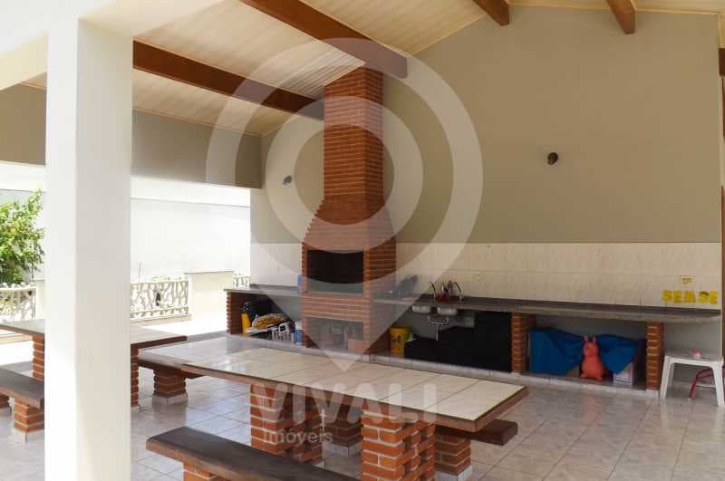 Casa em Condomínio com 2 suítes no Jardim Santa Rosa