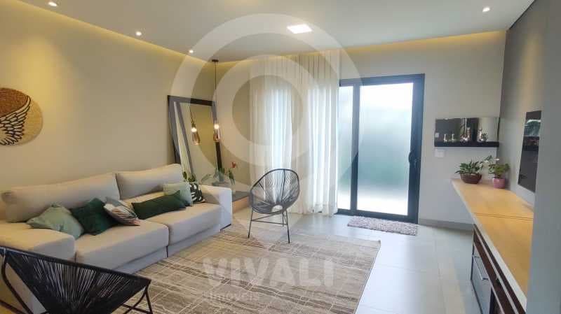 Casa em Condomínio com 3 suítes no Condominio Ville De France