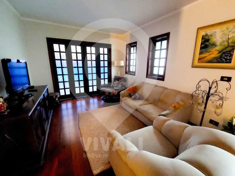 Casa de rua com 7 quartos no Centro — foto 2
