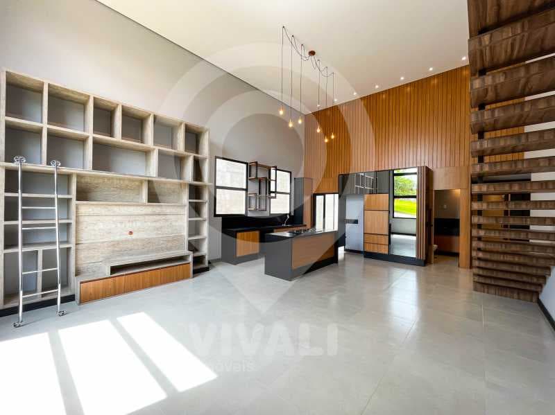 Casa em Condomínio com 3 suítes no Residencial Sete Lagos