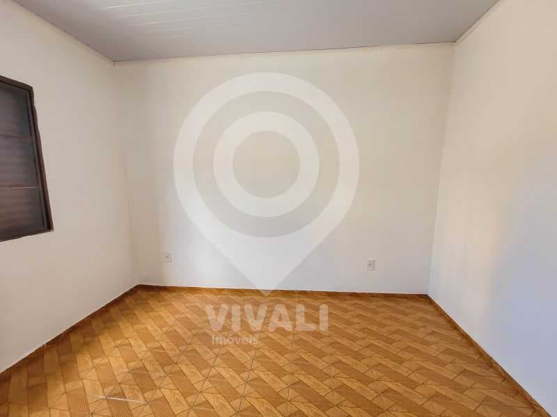 Casa de rua com 3 quartos no Jardim Ipê — foto 3