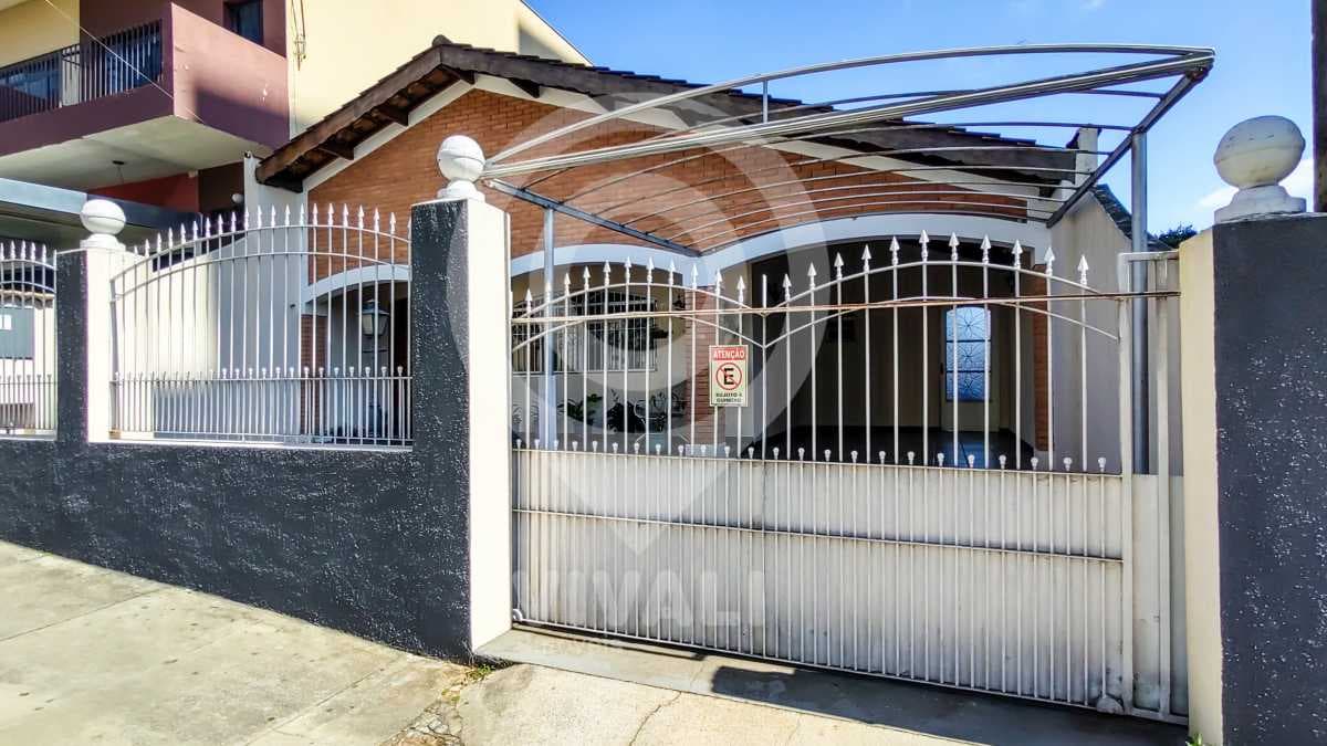 Casa de rua com 6 quartos no Vila Brasileira — foto 2