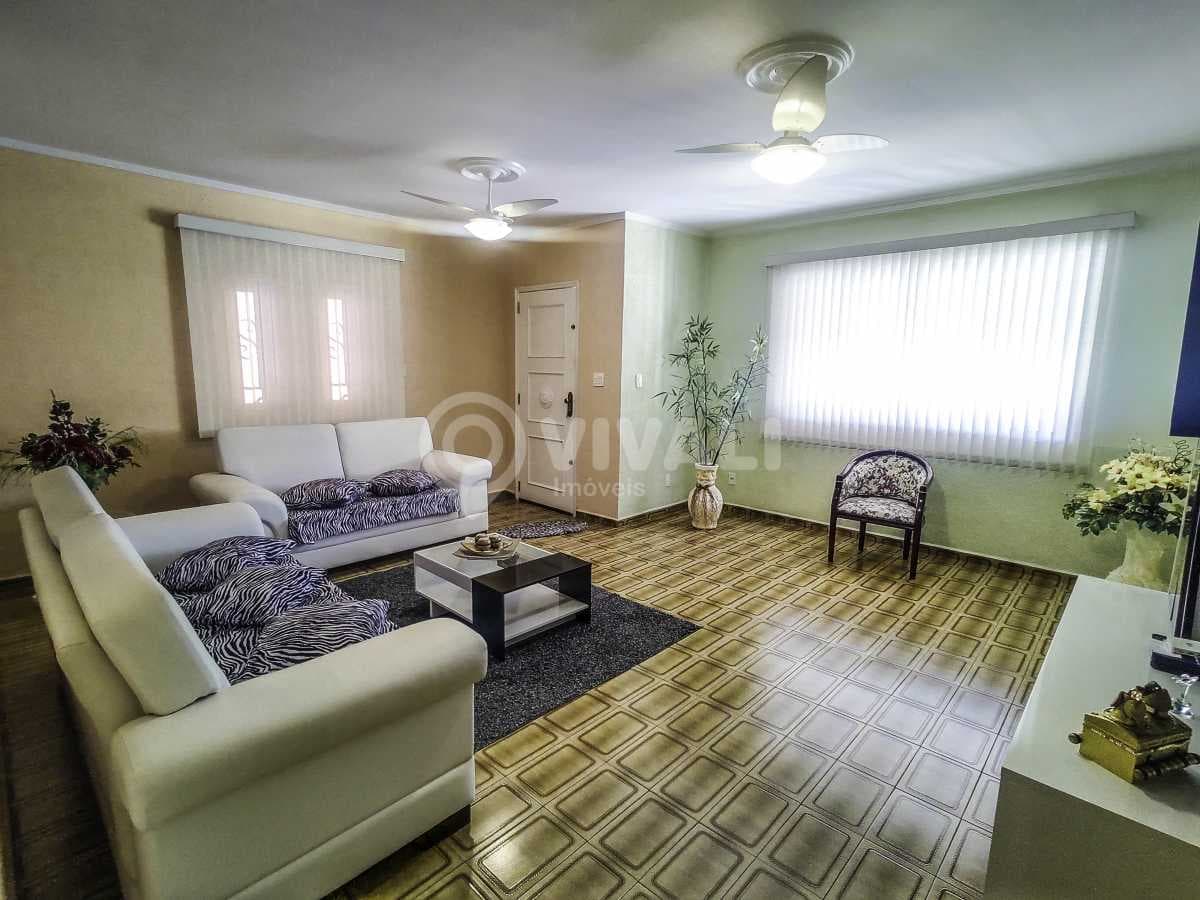 Casa de rua com 1 suíte no Jardim de Lucca — foto 3