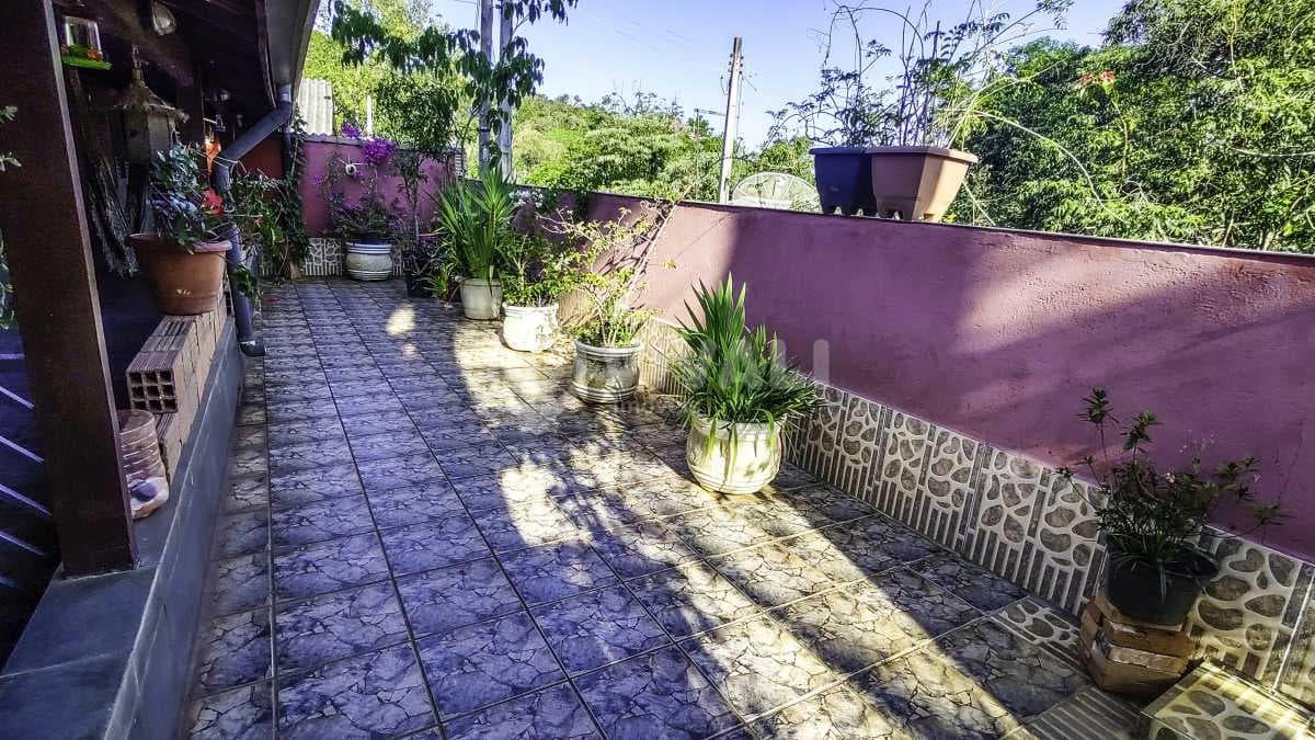 Casa em Condomínio com 2 quartos no Condomínio Clube de Campo Fazenda — foto 2