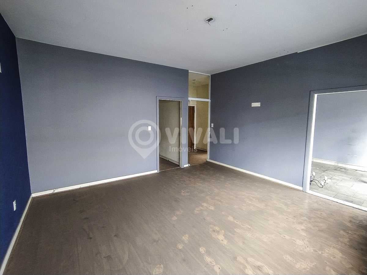 Casa de rua com 2 suítes no Centro — foto 2