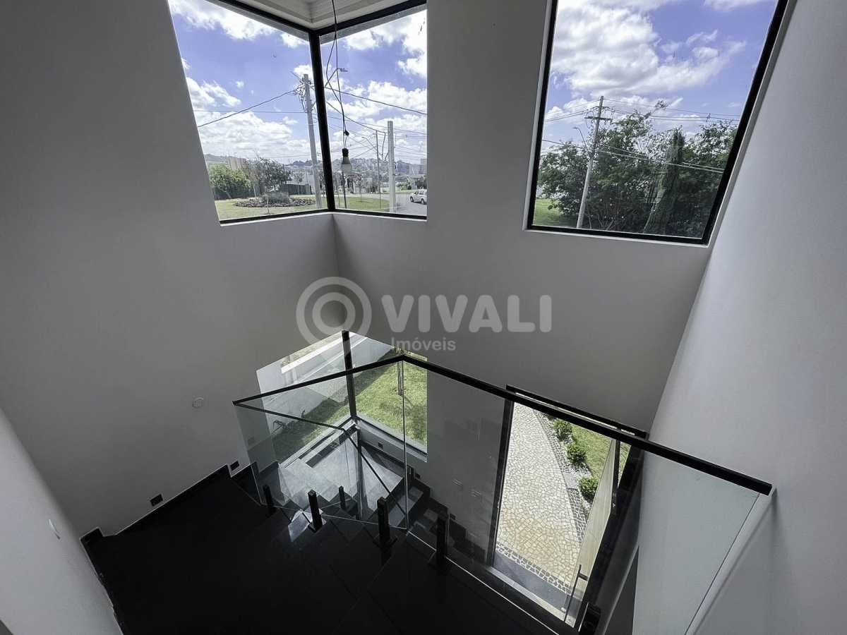 Casa em Condomínio com 3 suítes no Reserva Santa Rosa — foto 2