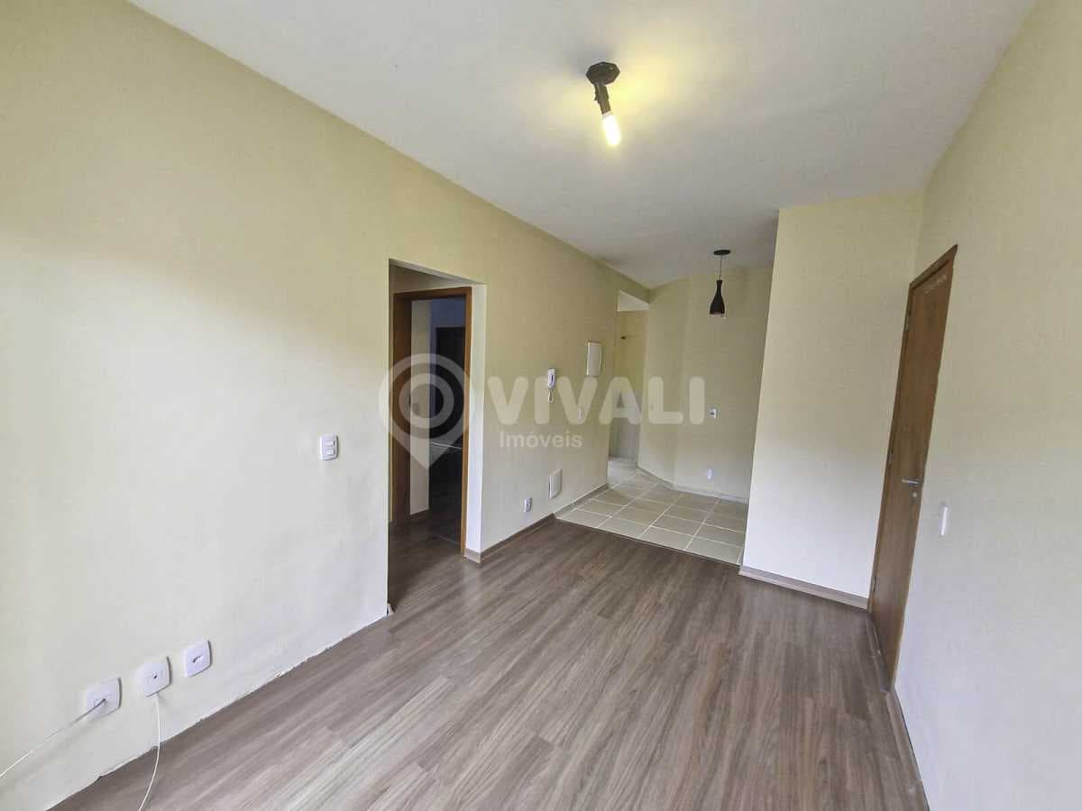 Apartamento com 2 quartos no Jardim Salessi — foto 2