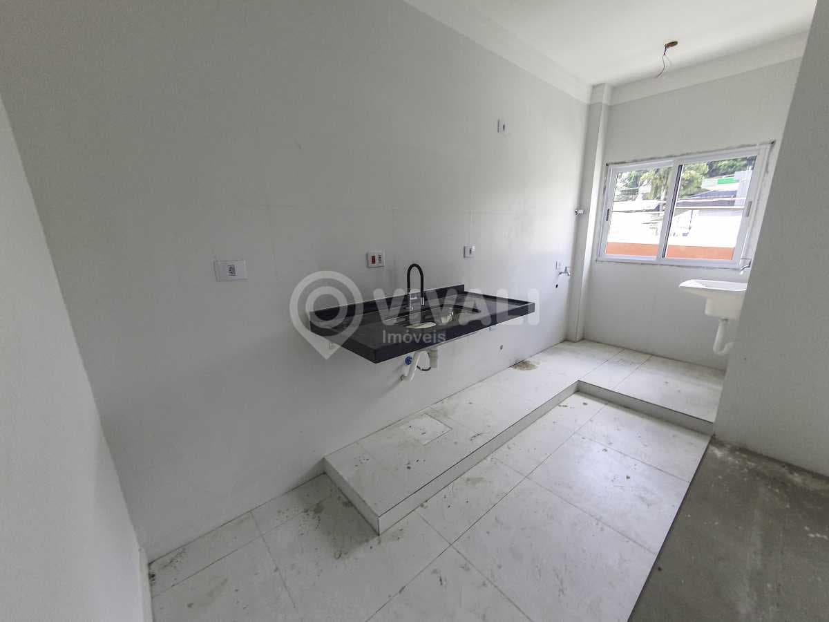 Apartamento com 2 quartos no Edifício Residencial Six