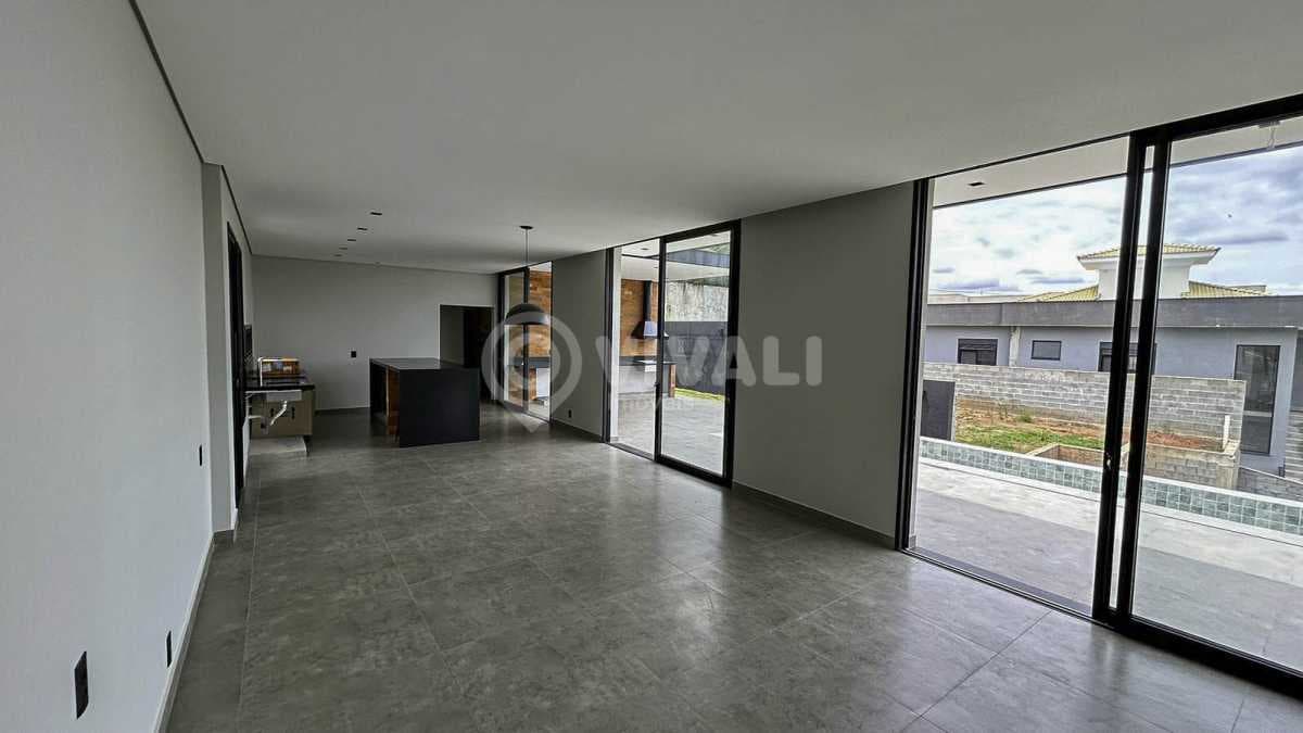 Casa em Condomínio com 3 suítes no Condominio Ville De France — foto 3