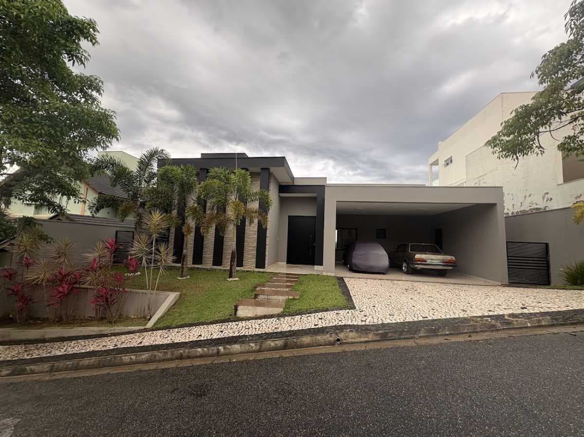 Casa em Condomínio com 3 suítes no Condomínio Itatiba Country Club
