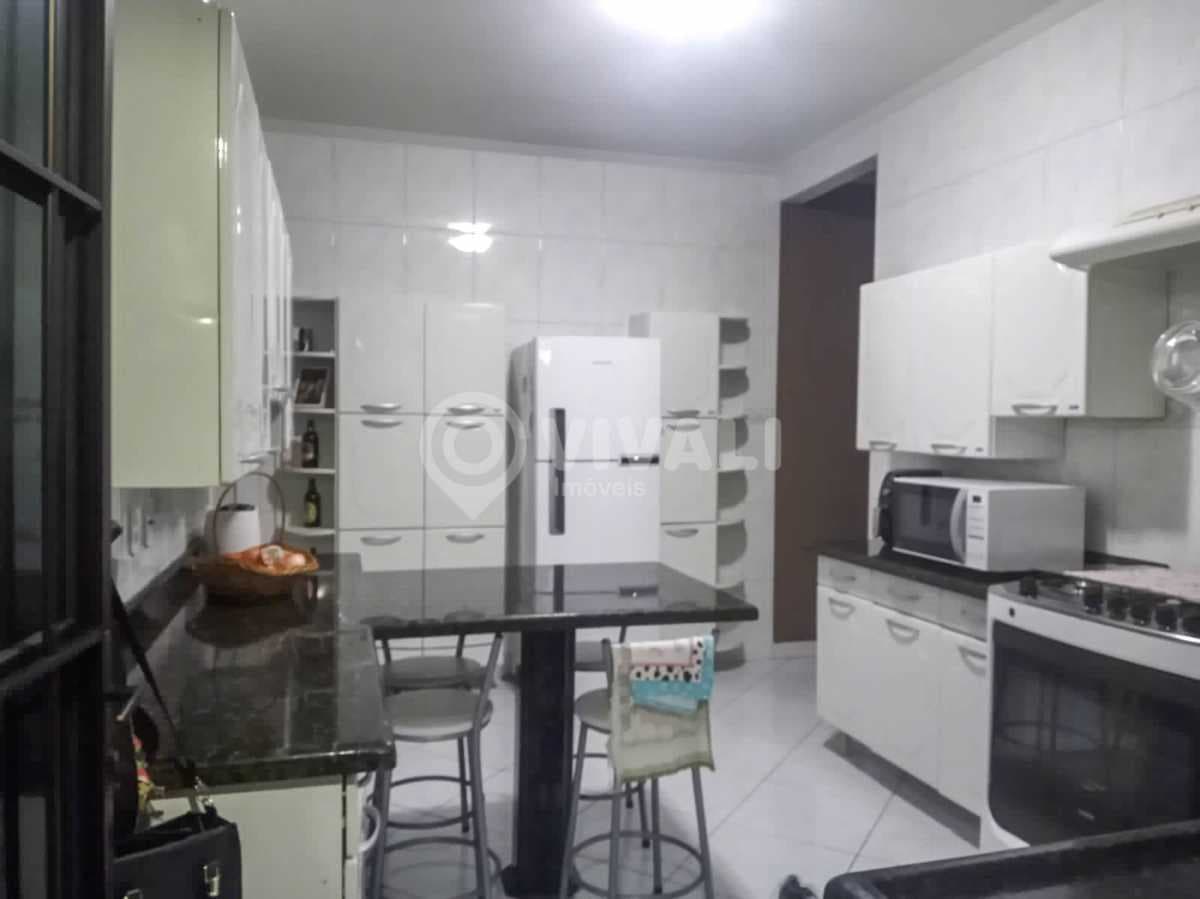 Casa de rua com 1 suíte no Jardim São José — foto 2