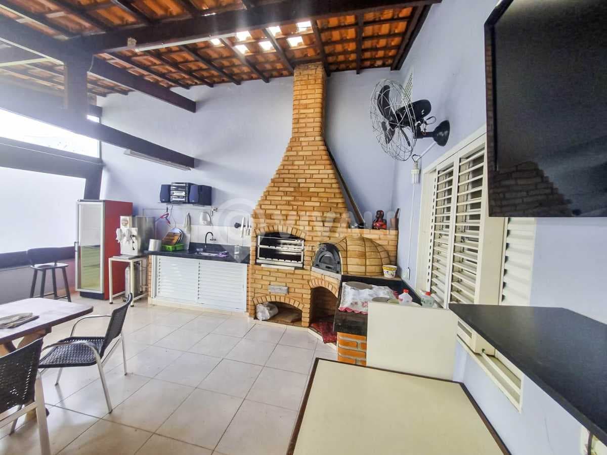 Casa de rua com 1 suíte no Jardim Leonor — foto 3