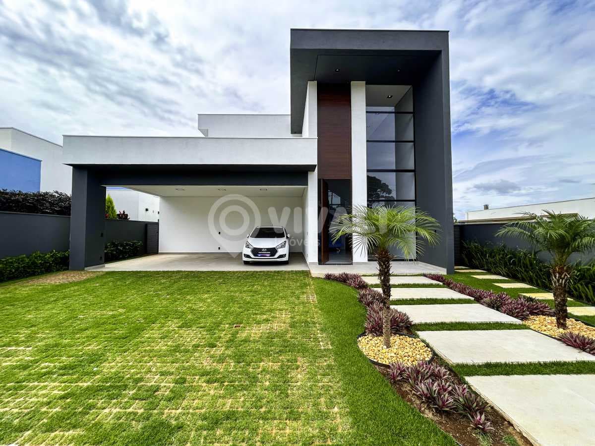 Casa em Condomínio com 6 suítes no Condomínio Bosque Dos Pires