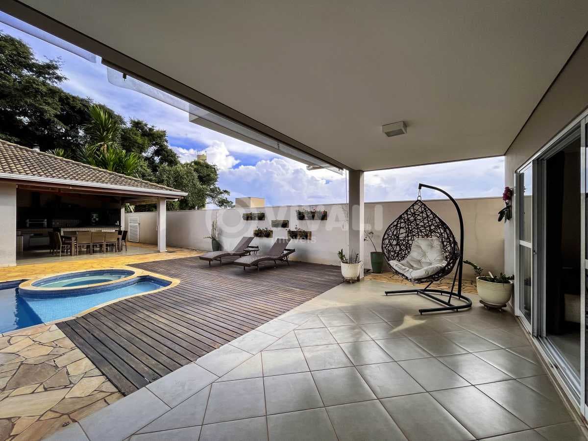 Casa em Condomínio com 3 suítes no Condomínio Bosque Dos Pires