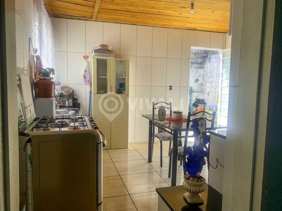 Casa de rua com 1 suíte no Jardim México — foto 3