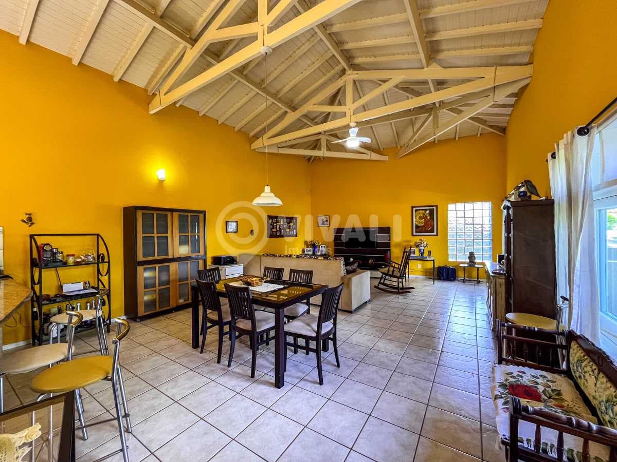 Casa de rua com 2 suítes no Jardim Leonor — foto 3