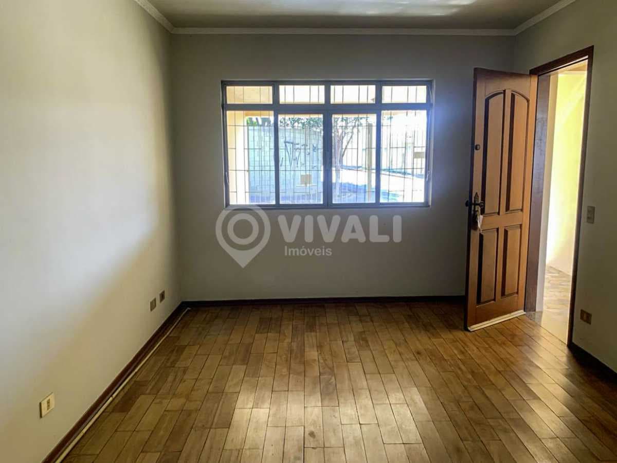 Casa de rua com 1 suíte no Bairro do Engenho