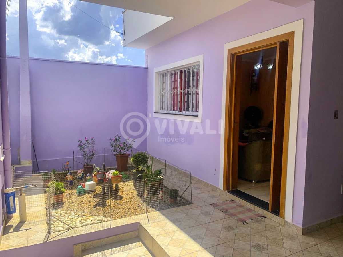 Casa de rua com 1 suíte no Villagio Fosuzzi