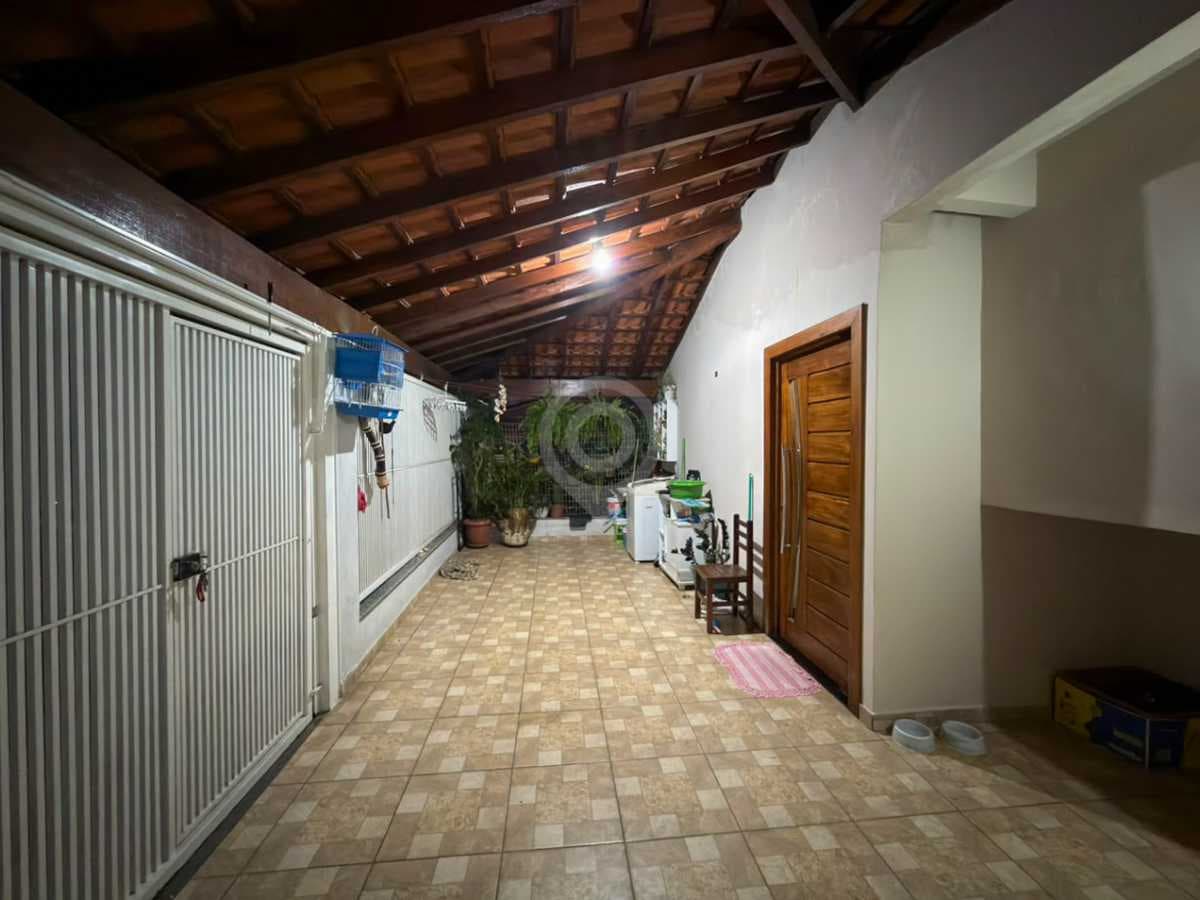 Casa de rua com 4 quartos no Jardim das Nações — foto 2