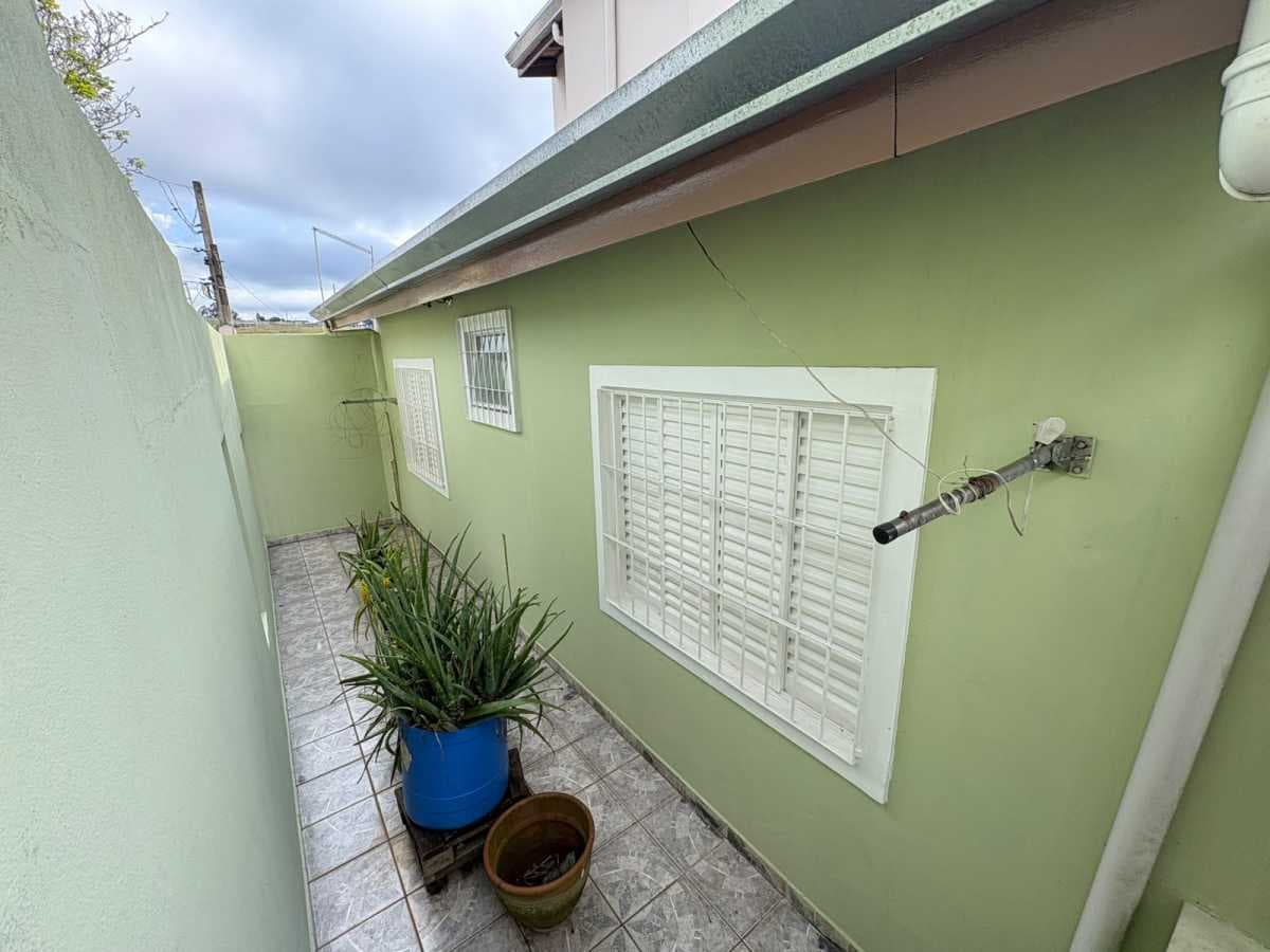 Casa de rua com 1 suíte no Jardim Santa Filomena — foto 3